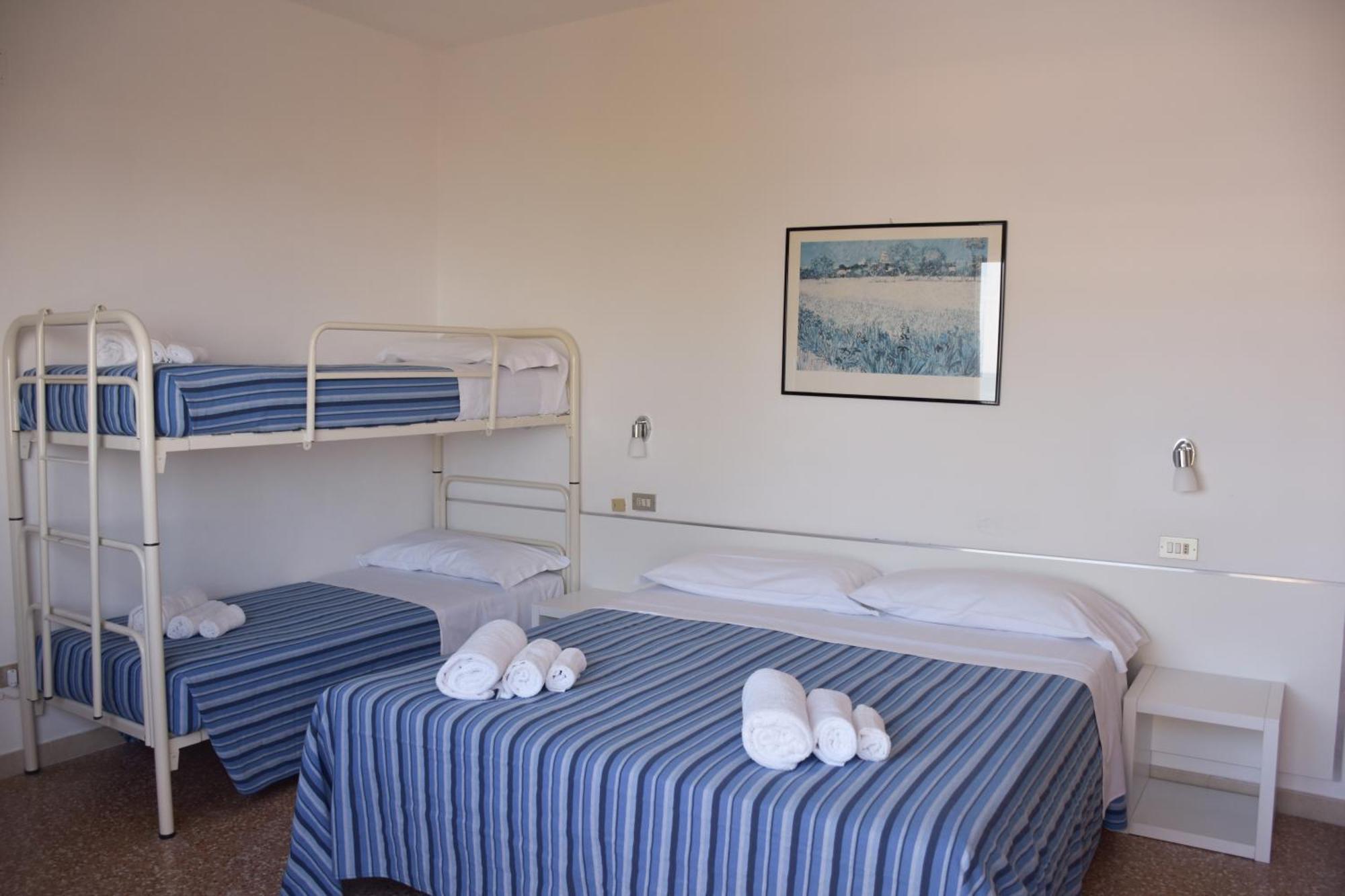 Hotel Los Angeles - Fronte Mare 리치오네 외부 사진