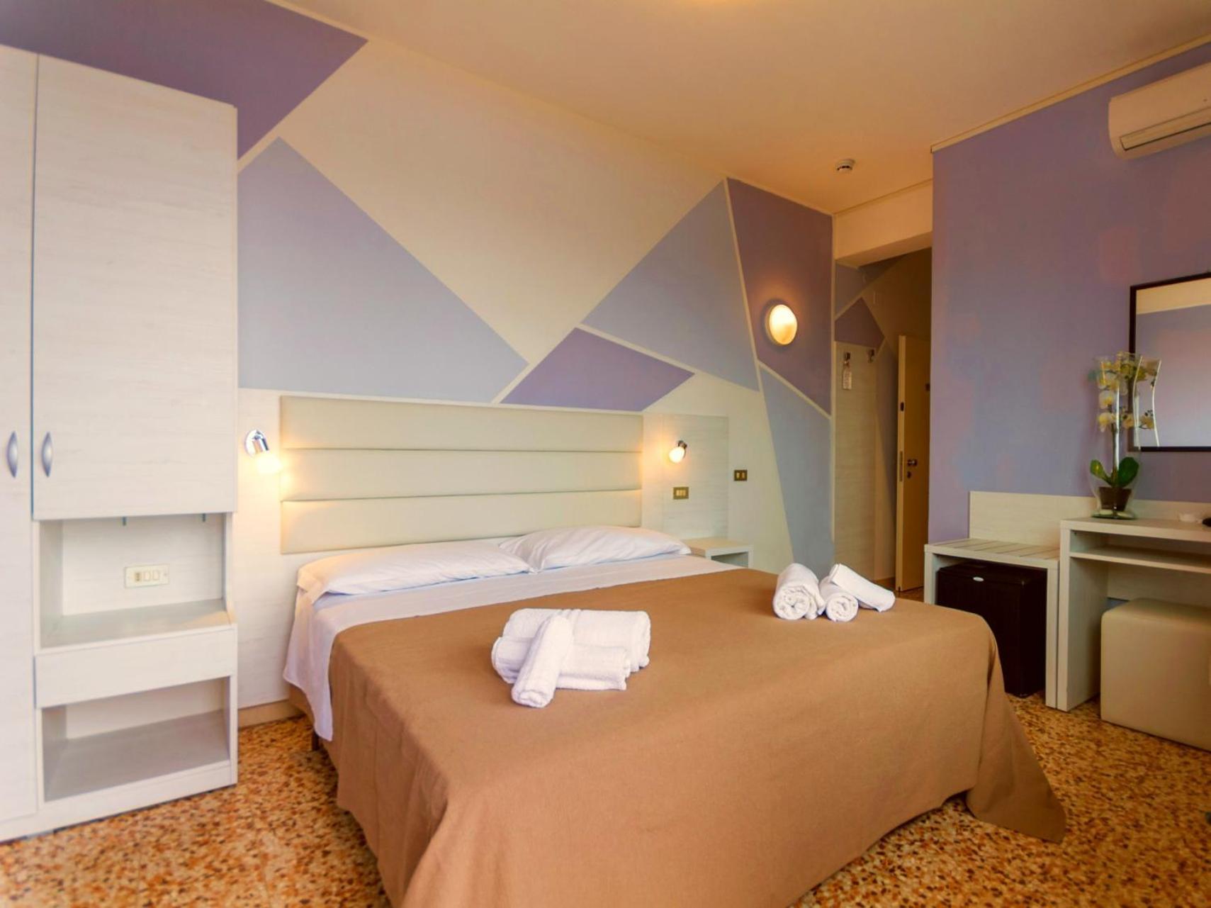 Hotel Los Angeles - Fronte Mare 리치오네 외부 사진